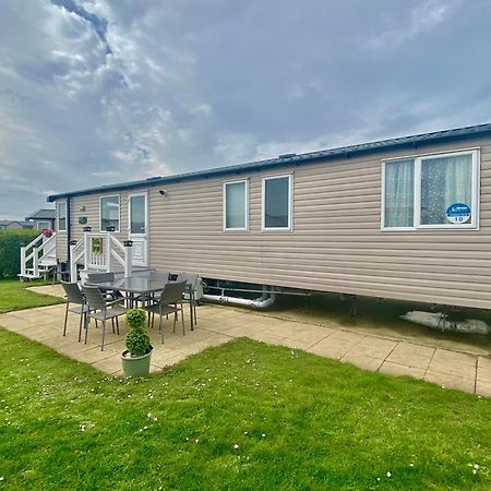 Caravan Church Farm Holiday Village Pagham Dış mekan fotoğraf