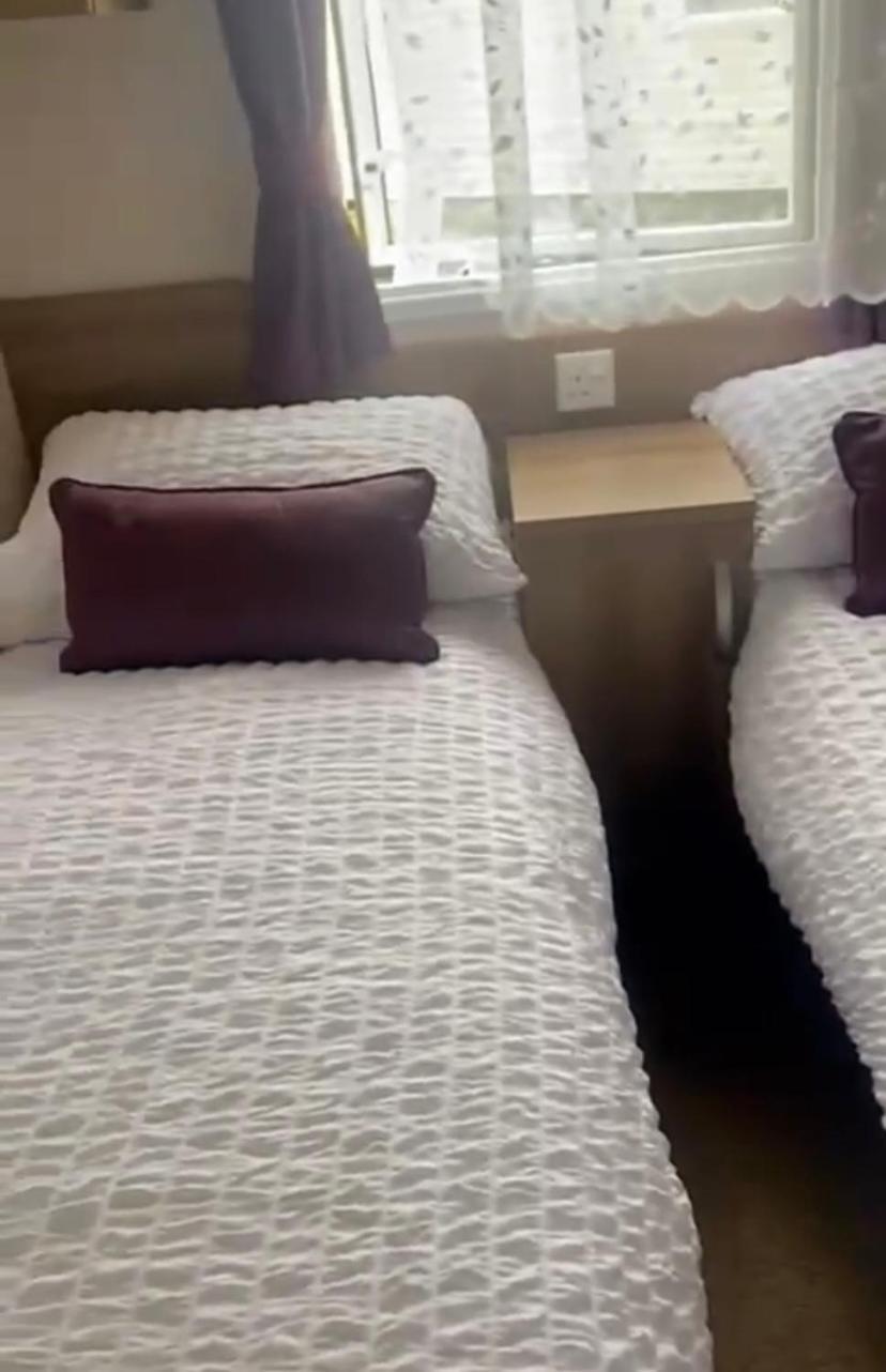 Caravan Church Farm Holiday Village Pagham Dış mekan fotoğraf